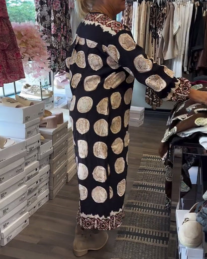 Long Sleeve Dress with V-Neck and Print