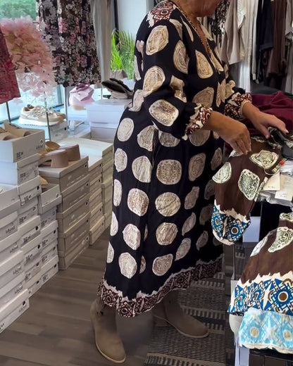 Long Sleeve Dress with V-Neck and Print