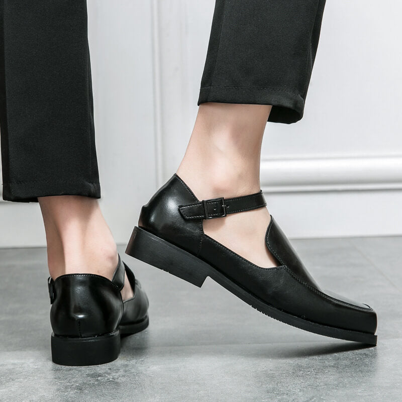 Oliver | Black Sandals