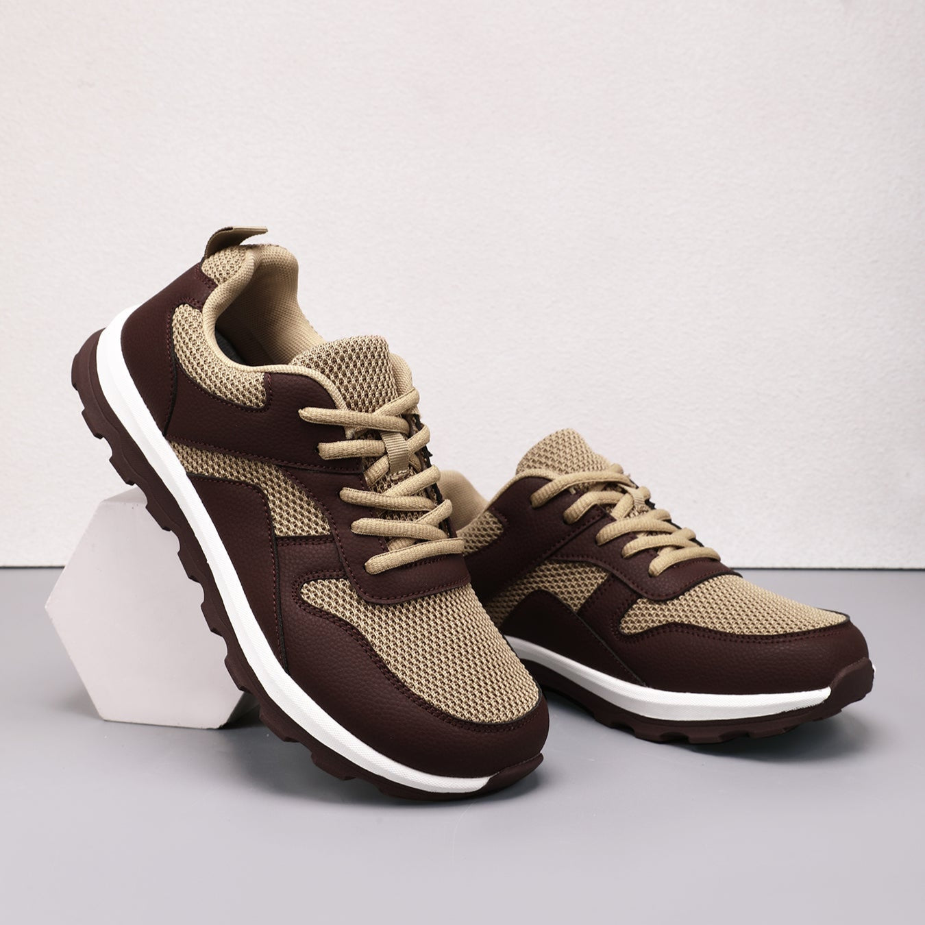 Ventro Sneakers